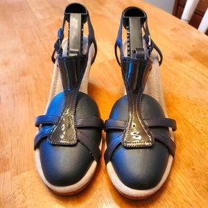 Rockport sandals brown with a cork heal size 8.5